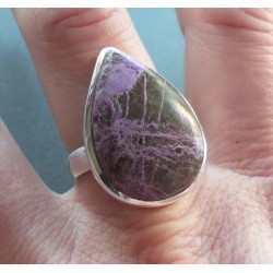 Zilveren ring druppelvorm Varisciet in Purpuriet 18.5 mm