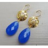Vergulde oorbellen met blauwe Chalcedoon briolet