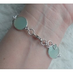 Zilveren armband gezet met ovale facet geslepen aqua Chalcedoon