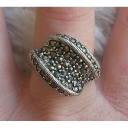 Zilveren ring gezet met Markasiet maat 19 mm