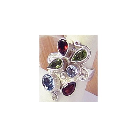 Zilveren ring met Peridot, Granaat en blauw Topaas maat 18.9