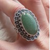 Zilveren ring met Aventurijn met bewerkte kop en band 18 mm