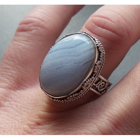 Zilveren ring ovale blauw Lace Agaat in bewerkte setting 17.3 mm
