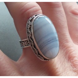 Zilveren ring ovale blauw Lace Agaat en bewerkte setting 17.3 mm