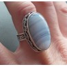 Zilveren ring ovale blauw Lace Agaat en bewerkte setting 17.3 mm