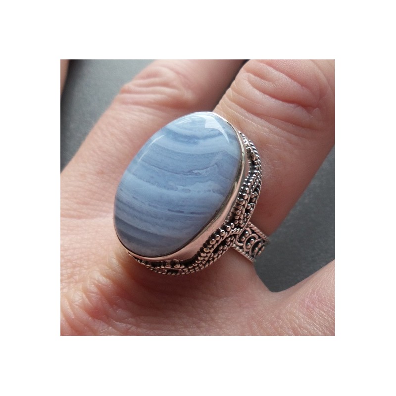 Zilveren ring blauw Lace Agaat en bewerkte setting 18 mm