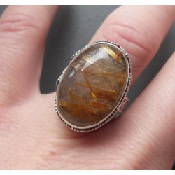 Zilveren ring met gouden Rutielkwarts en bewerkte setting 18 mm