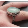 Zilveren ring druppelvorm aqua Chalcedoon bewerkte setting 19 mm