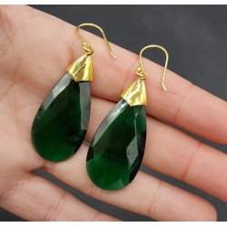 Vergulde oorbellen met grote Emerald groene quartz