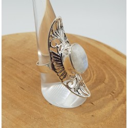 Zilveren ring met Maansteen in open bewerkte setting 18 mm