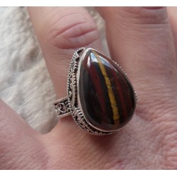 Zilveren ring met Tijgerijzer gezet in bewerkte setting 17.3 mm