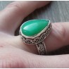 Zilveren ring met Chrysopraas gezet in bewerkte setting 17 mm