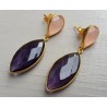 Vergulde oorbellen met marquise Amethist en roze Chalcedoon
