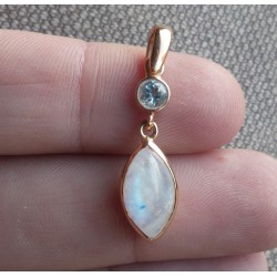 Vergulde zilveren hanger met marquise Maansteen en blauw Topaas