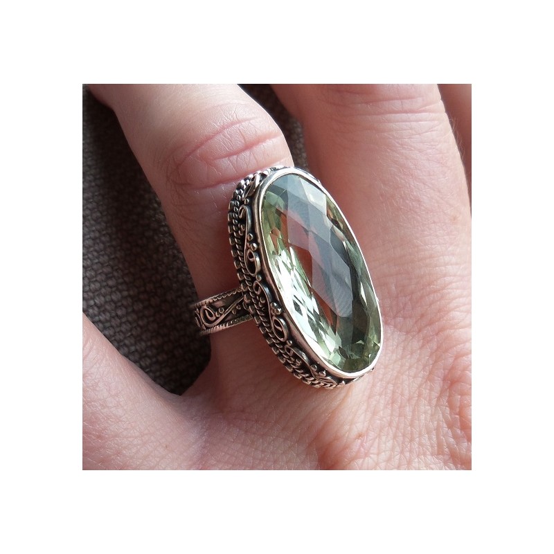 Zilveren ring ovale groene Amethist bewerkte setting 17.5 mm