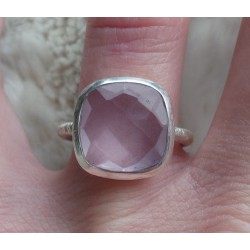 Zilveren ring met vierkante facet Rozenkwarts 17.3 mm