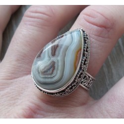 Zilveren ring met Laguna Lace Agaat en bewerkte setting 19 mm