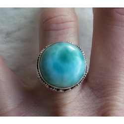 Zilveren ring met ronde Larimar gezet in bewerkte setting 16.5 m