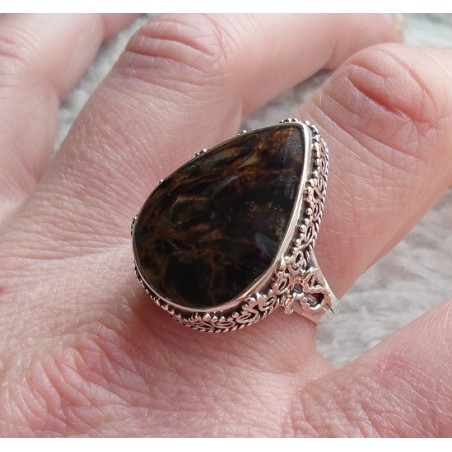 Zilveren ring druppelvorm Pietersiet bewerkte setting 19 mm