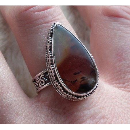 Zilveren ring druppelvorm Montana Agaat bewerkte setting 18.5 mm