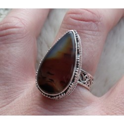 Zilveren ring druppelvorm Montana Agaat bewerkte setting 18.5 mm