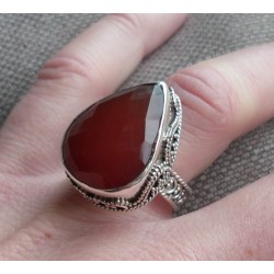 Zilveren ring druppelvorm facet Carneool bewerkte setting 18 mm