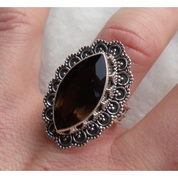 Zilveren ring marquise Smokey Topaas bewerkte kop en band 17.5 m