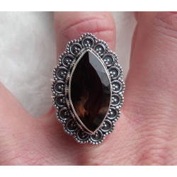 Zilveren ring marquise Smokey Topaas bewerkte kop en band 17.5 m
