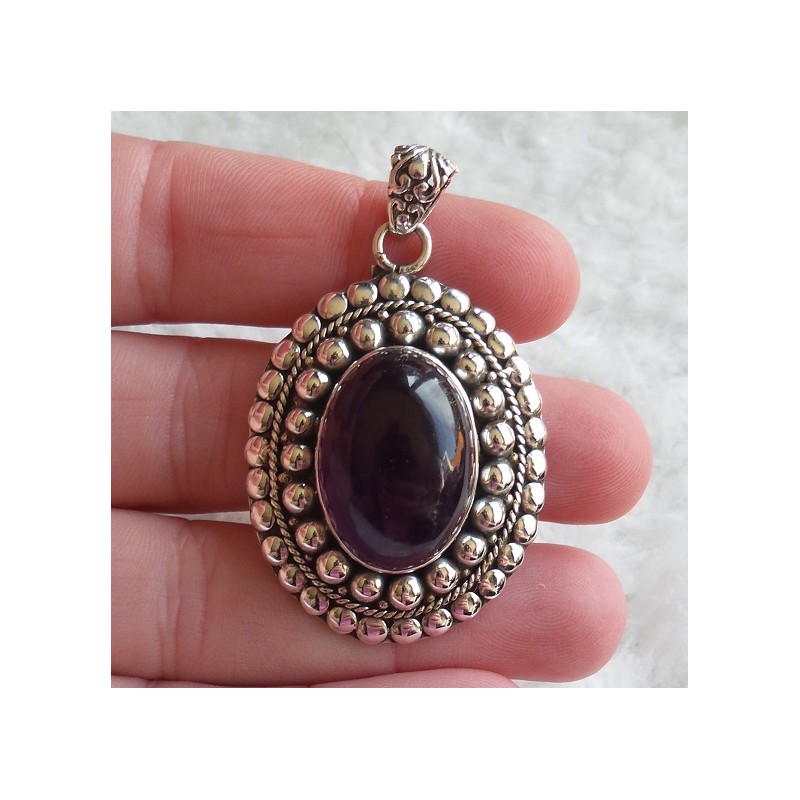 Zilveren hanger ovale cabochon geslepen Amethist bewerkte settin
