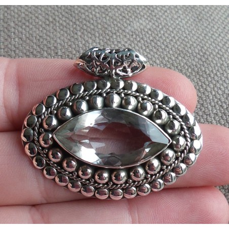 Zilveren hanger met facet marquise wit Topaas bewerkte setting