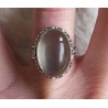 Zilveren ring perzik Maansteen gezet in bewerkte setting 16.7 mm