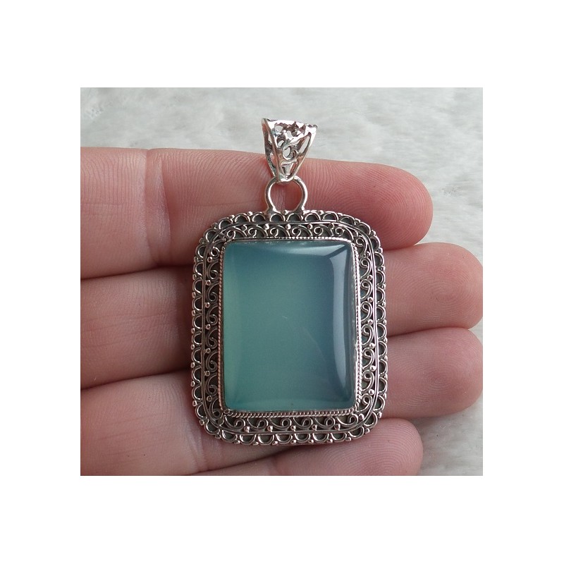 Zilveren hanger rechthoekige aqua Chalcedoon bewerkte setting