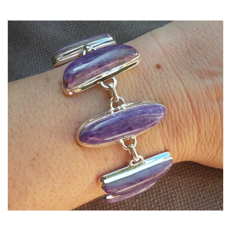 Zilveren armband gezet met Charoiet