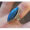 Zilveren ring marquise facet Labradoriet in bewerkte setting 18