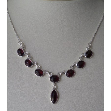 Zilveren ketting met cabochon geslepen Granaten