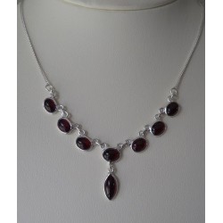 Zilveren ketting met cabochon geslepen Granaten