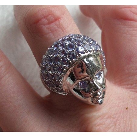 Zilveren ring met gezicht en gezet met Tanzaniet maat 19 mm