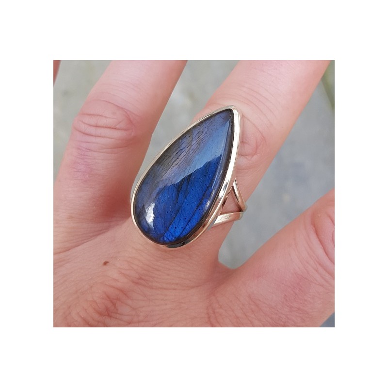 Zilveren ring met druppelvormige cabochon Labradoriet 19 mm