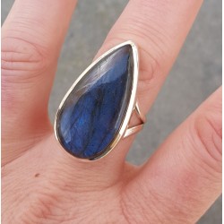 Zilveren ring met druppelvormige cabochon Labradoriet 19 mm