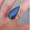 Zilveren ring met druppelvormige cabochon Labradoriet 19 mm