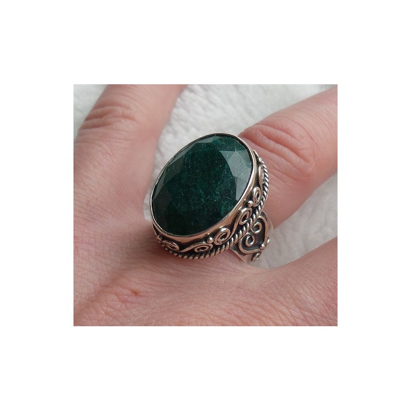 Zilveren edelsteen ring Emerald in bewerkte setting maat 16.5 mm