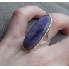 Zilveren ring gezet met ovale Charoiet maat 17.7 mm