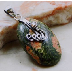 Edelsteenhanger met Unakiet