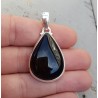 Zilveren hanger met druppelvorm cabochon zwarte Onyx