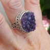 Zilveren ring met ruwe Amethist in bewerkte setting 18 mm