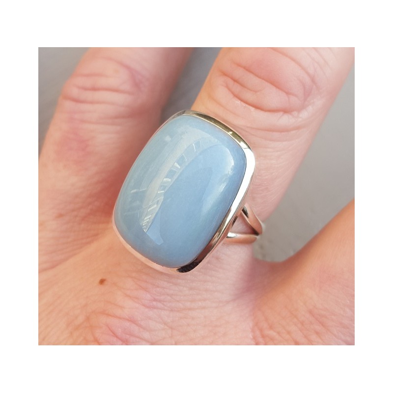 Zilveren ring gezet met Owyhee opaal 19 mm