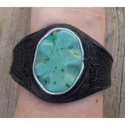 Armband van Roggenleer en gezet met Turkoois Howliet
