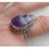 Zilveren ring Chevron Amethist en bewerkte setting 18 mm
