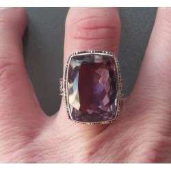 Zilveren ring gezet met rechthoekige facet Amethist 17.5 mm