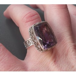 Zilveren ring gezet met rechthoekige facet Amethist 17.5 mm